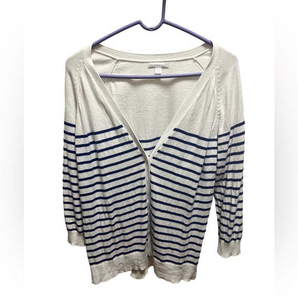 New York & Company Sweaters - New York & Company size extra-large button up sweater